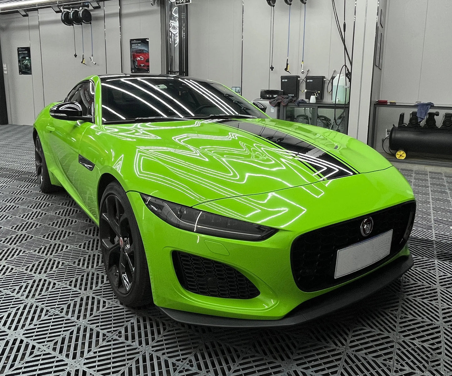 Gloss Acid Green